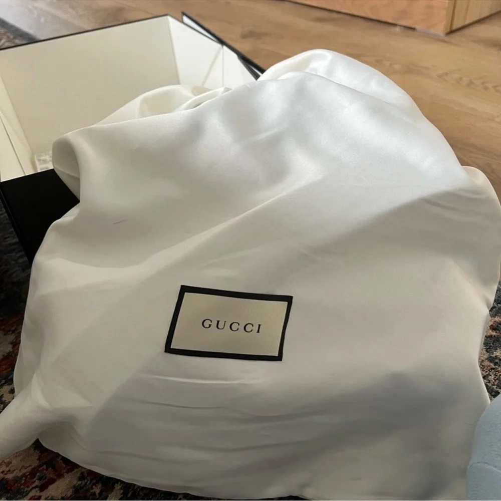 Gucci Black Modern Backpack Sleek Design - Picture 3 of 7